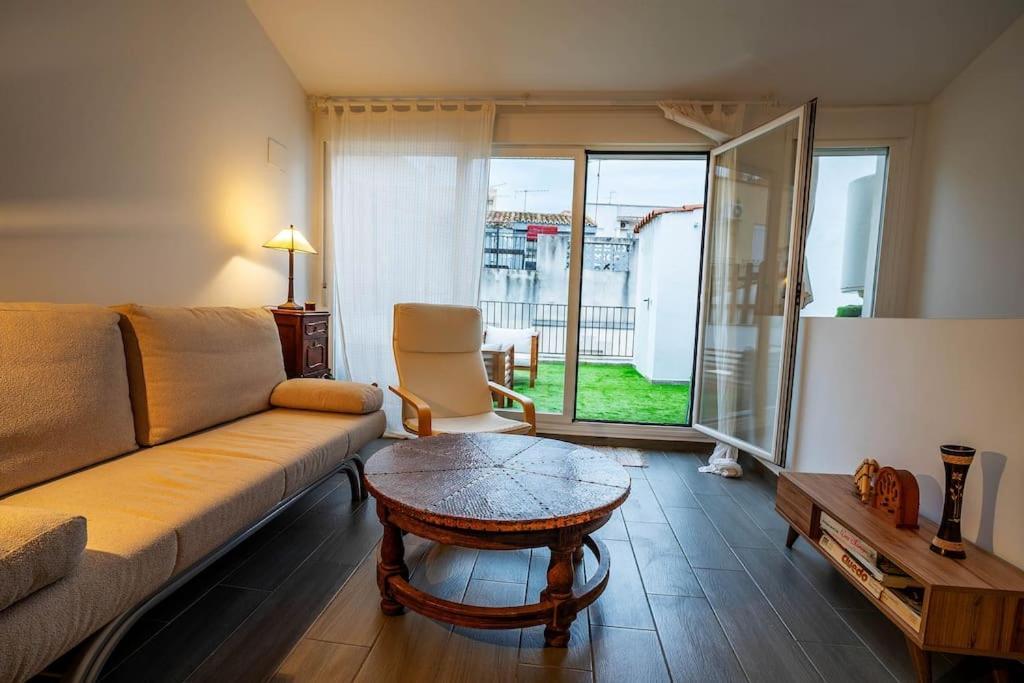 El Castuo Centro Historico Con Parking Apartment กาเซเรส ภายนอก รูปภาพ